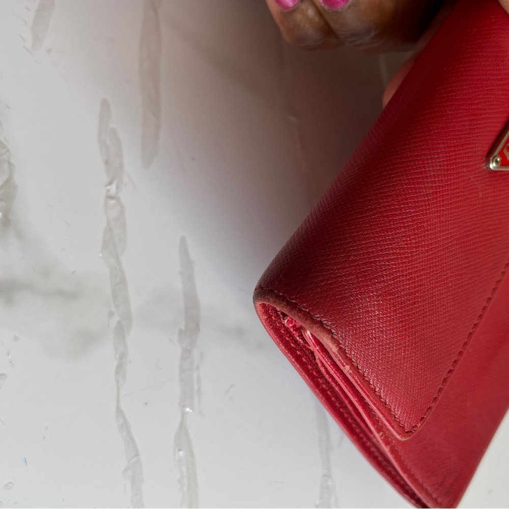 PRADA red Saffiano Leather Wallet. PRADA logo on flap. Preowned condition. - Picture 14 of 16